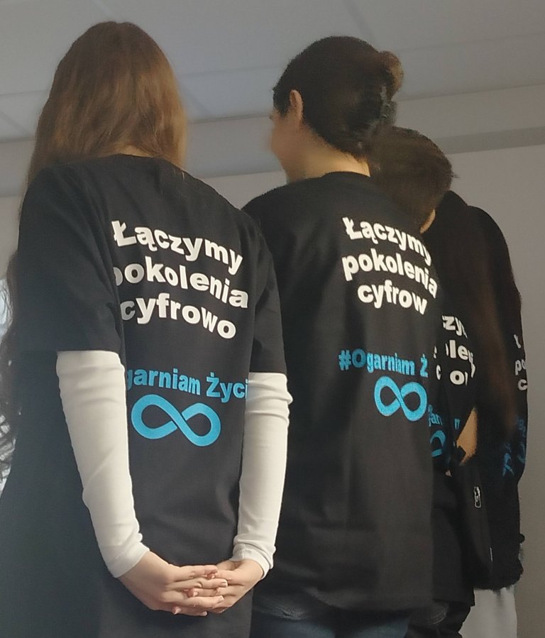 Podsumowanie projektu międzypokoleniowego 'Łączymy pokolenia cyfrowo”